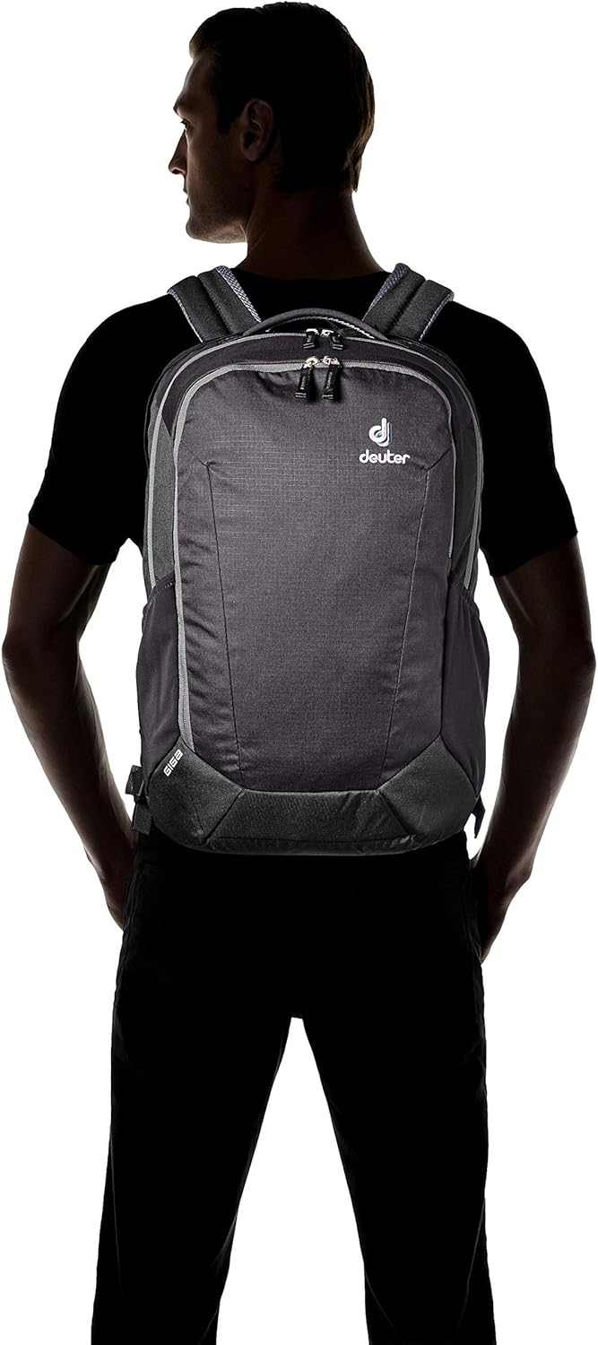 Deuter Giga 28L